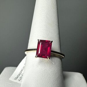 NWT 2.26ct solitaire Madagascar ruby in 14k yellow gold ring!!